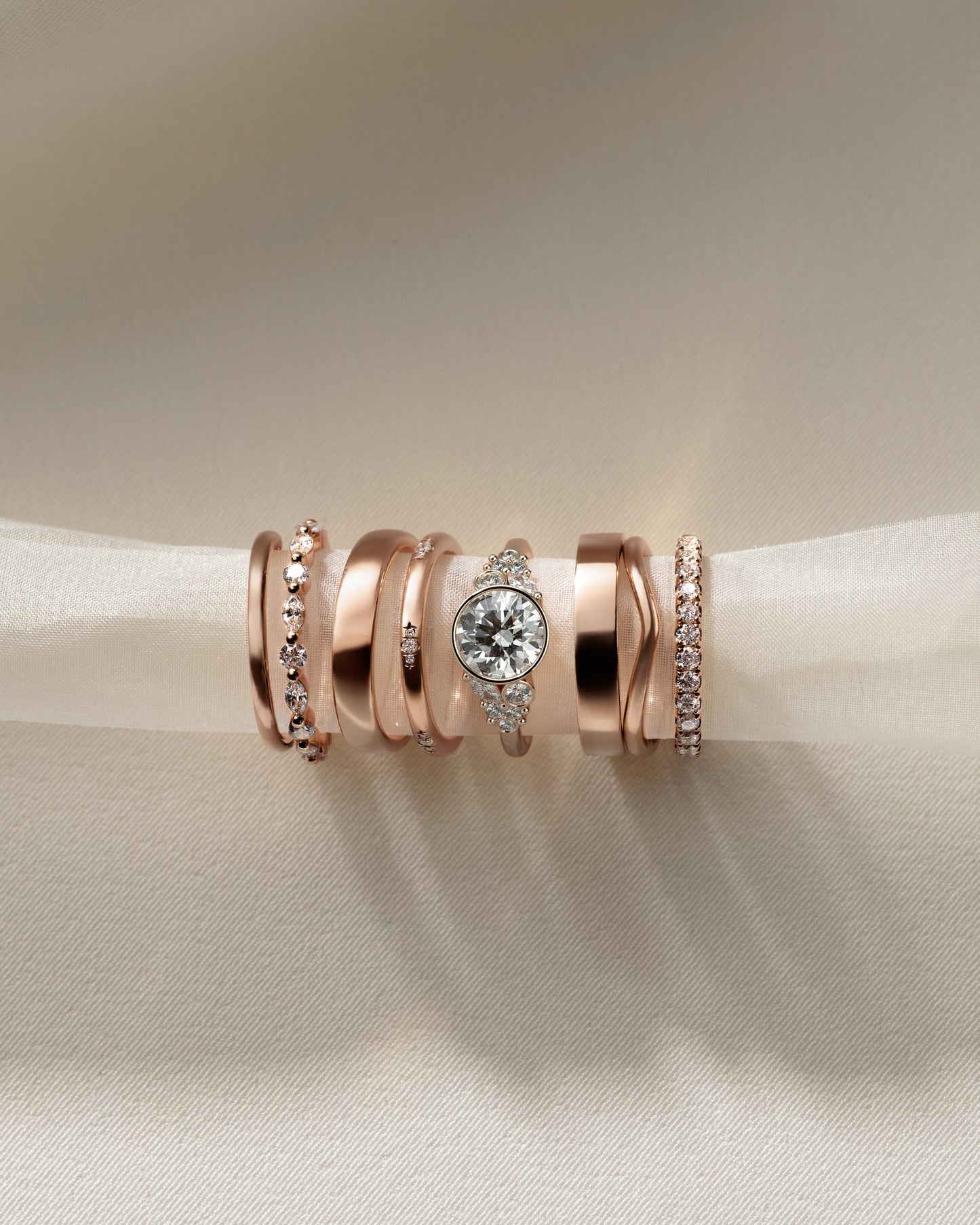 Alessia - Round Bezel Solitaire with Clustered Round-Marquise Mixed Set Shoulder Stones Engagement Ring - Rose Gold - Rose Gold 2ct