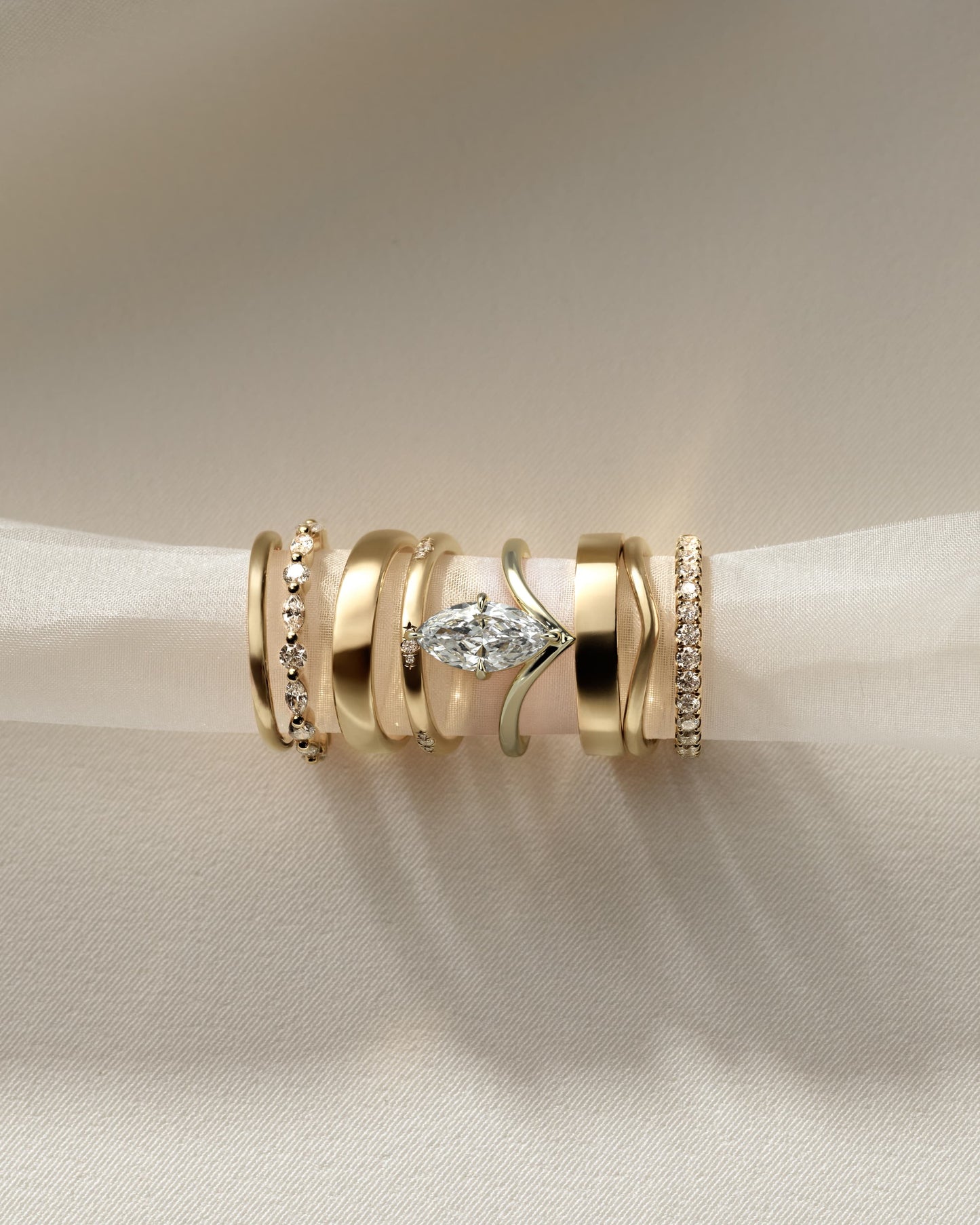 Giselle - Marquise Claw Solitaire with V Band Engagement Ring - Yellow Gold