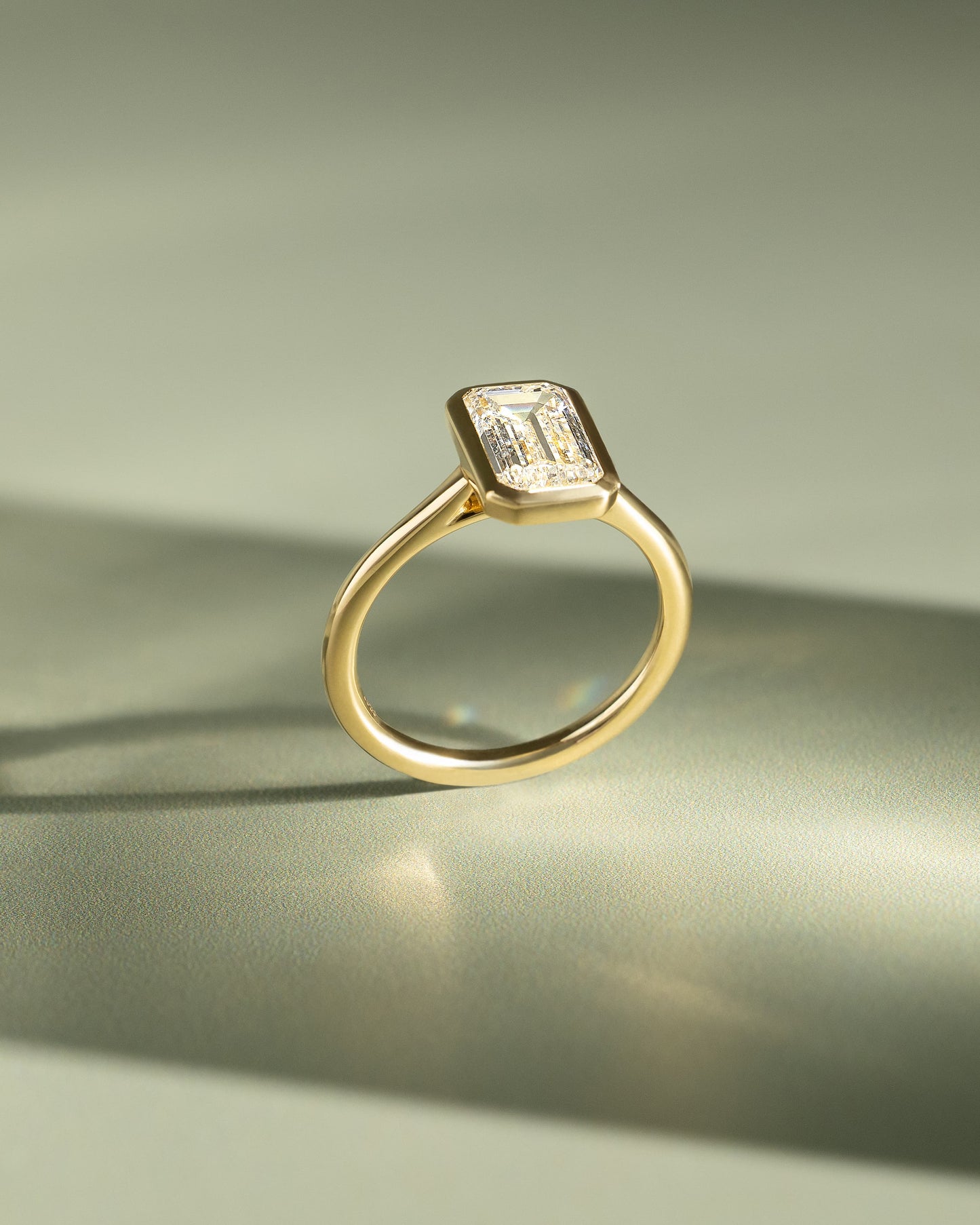 Journee - Statement Emerald Bezel Solitaire with Open Cathedral High Setting Engagement Ring - Rose Gold