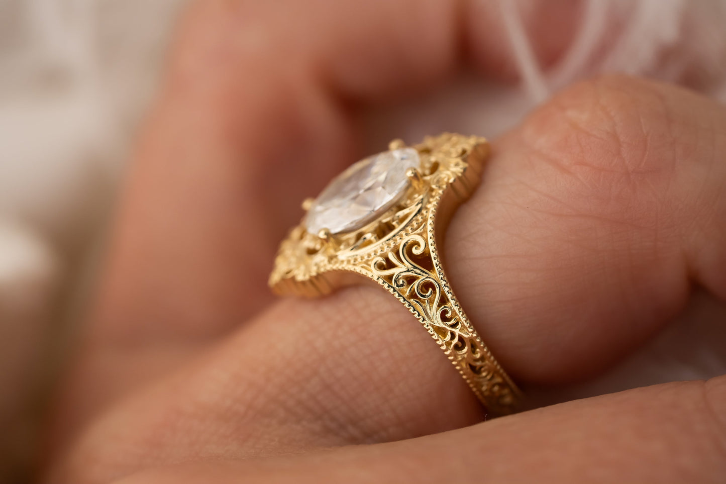 The Chantilly Ring | 2 CT Oval Diamond