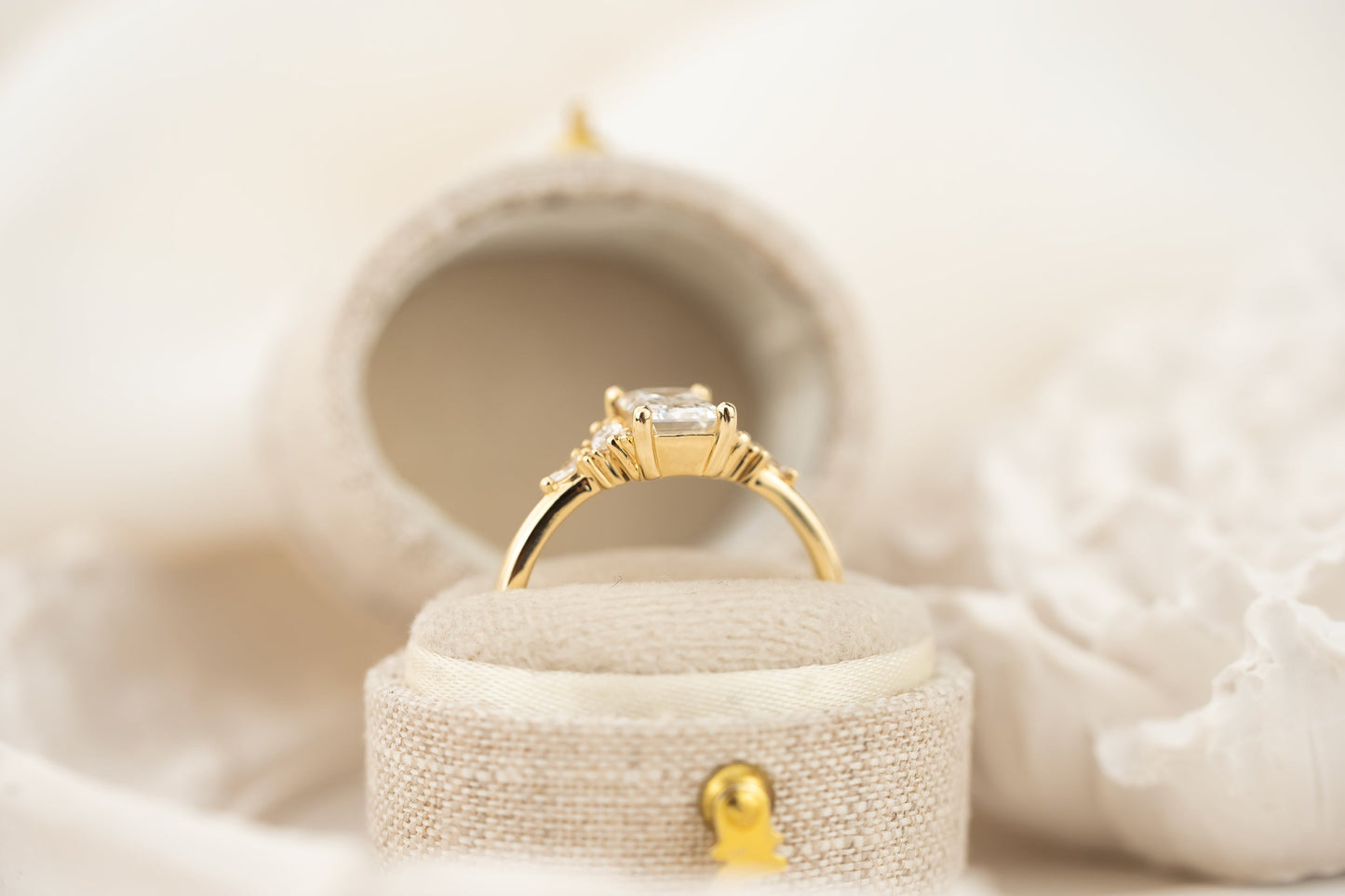 The Low Maeve Ring | 1 CT Emerald Cut Diamond