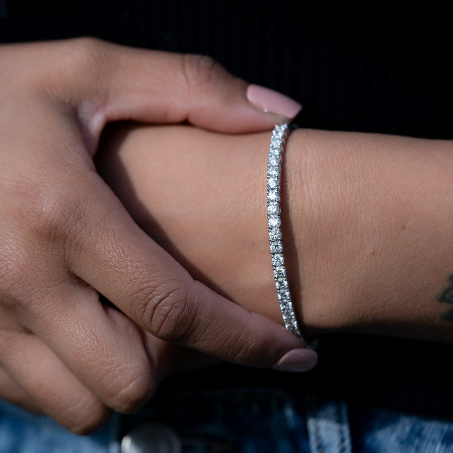 14K White Gold Halfway Flex Bangle