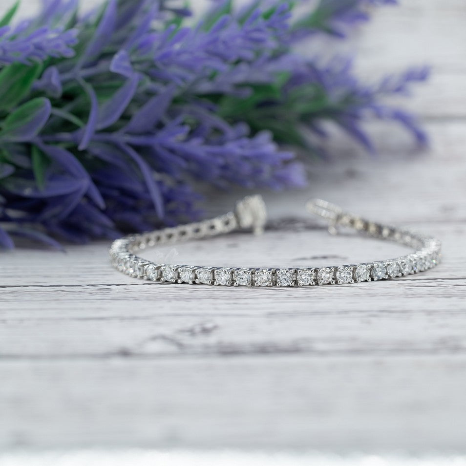 14K White Gold Round Lightweight Tennis Bracelet