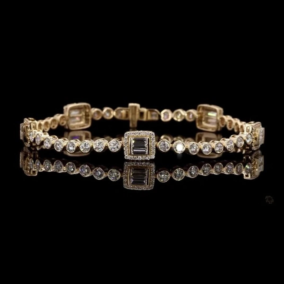 14K Yellow Gold Alternating Round & Emerald Pave Bracelet - 14K / White Gold / 4.00 CTW