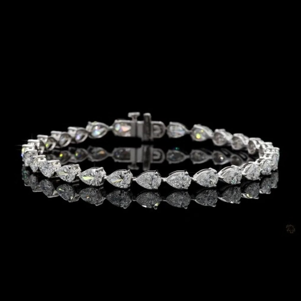 14K White Gold Alternating Pear Tennis Bracelet - 14K / White Gold / 3.50 CTW