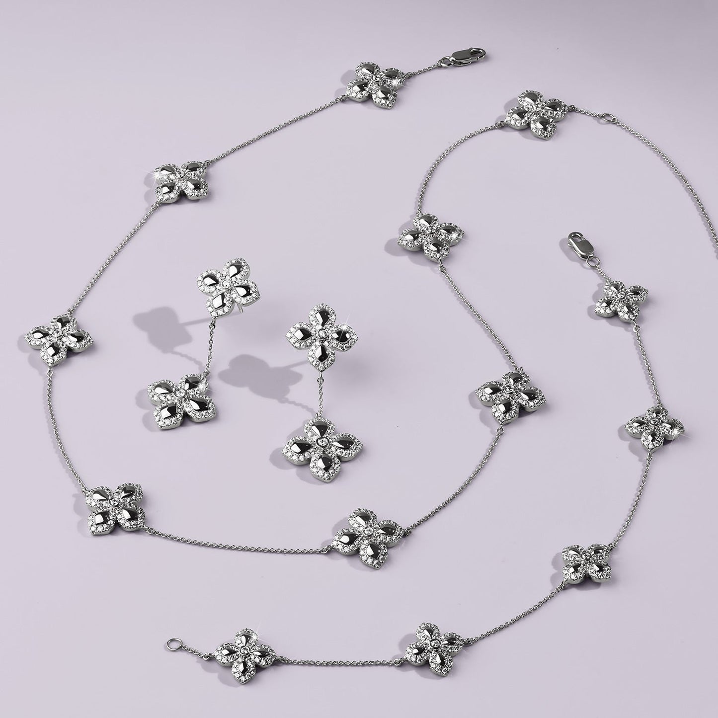 La Fleur Petite Diamond Contour Stationed Necklace