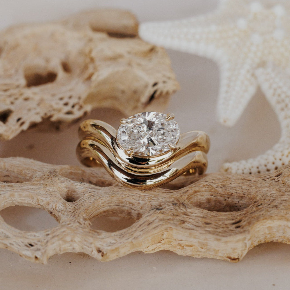 The Capri Oval Ring