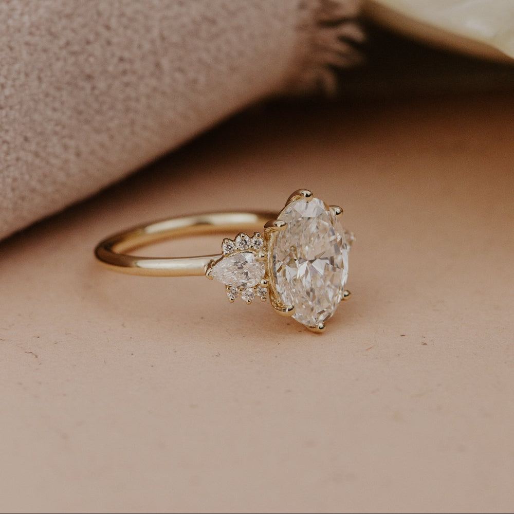 The Daphne Oval Ring