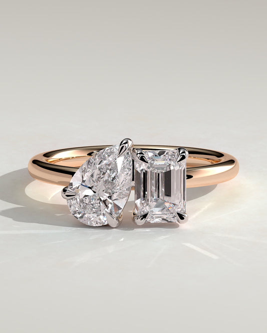 Amor - Pear and Emerald Claw Toi et Moi Engagement Ring - Rose Two-Tone