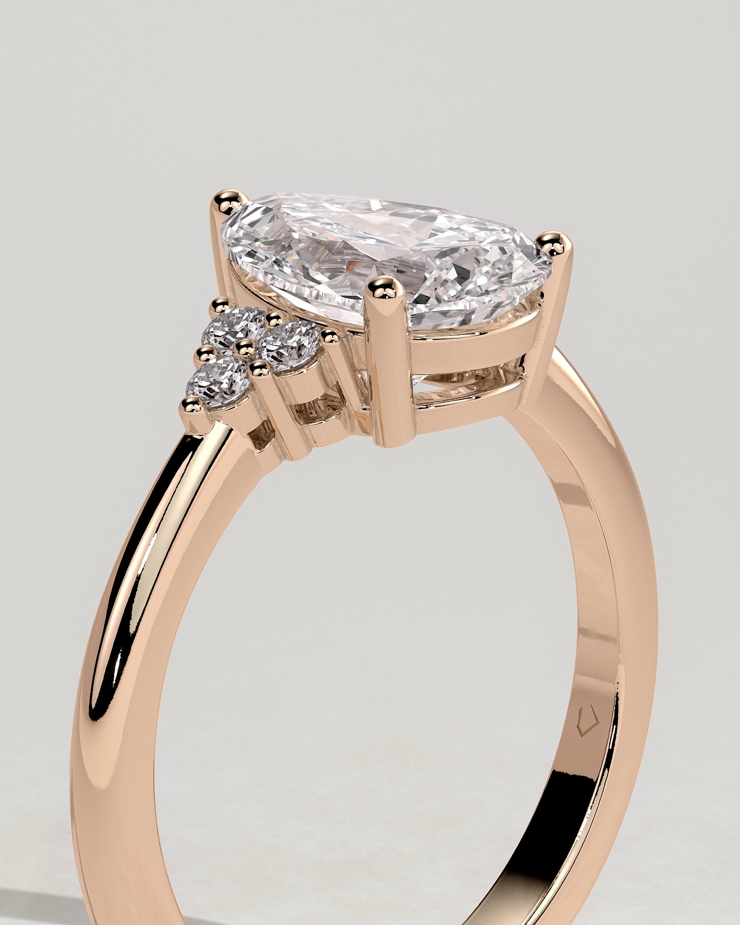 Brooke - Pear Claw Solitaire with Round Shoulder Stones Engagement Ring - Rose Gold - Rose Gold 2ct