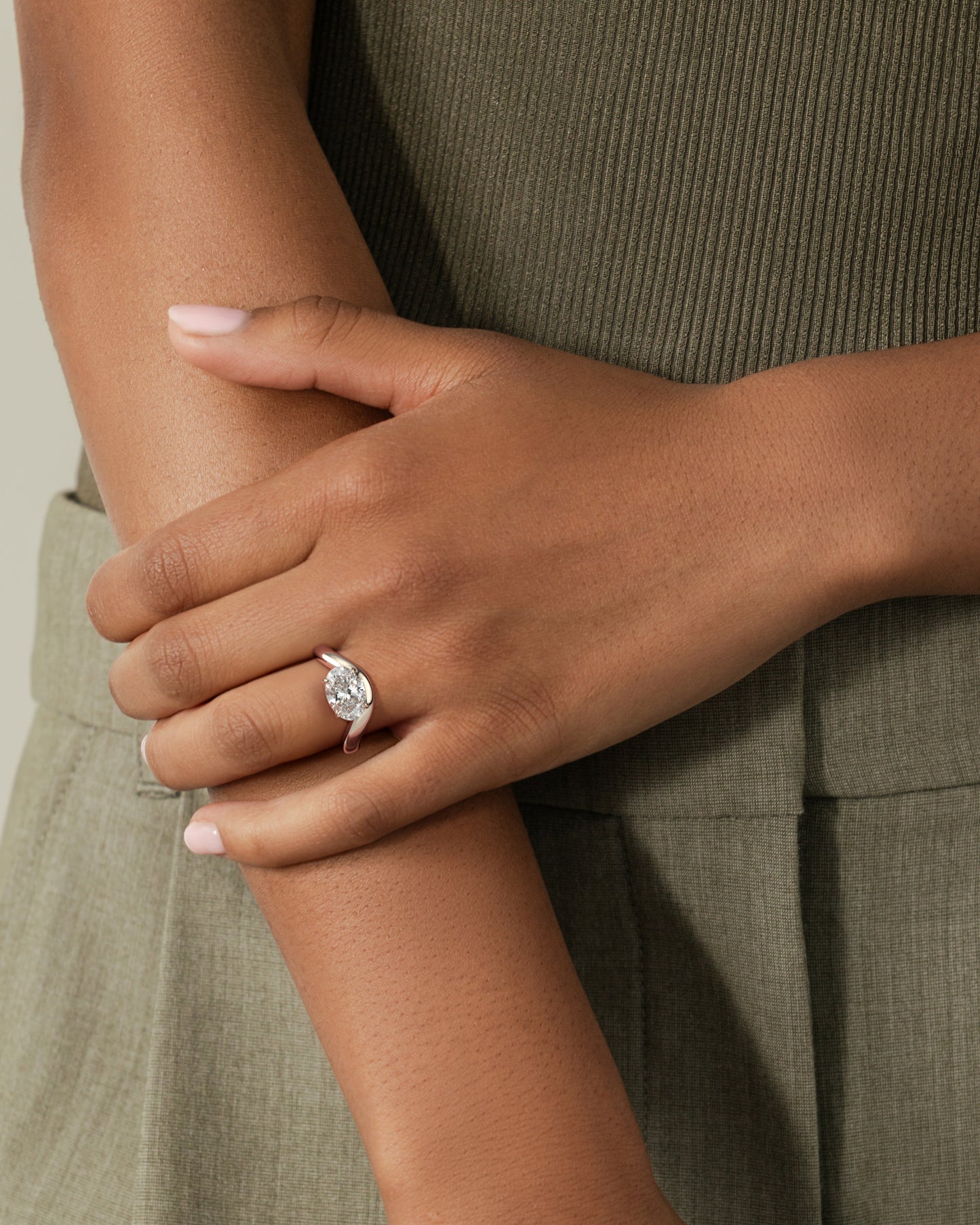 Hayley - Oval East West Claw Solitaire with Wave Band Engagement Ring - Rose Gold - Rose Gold 2ct