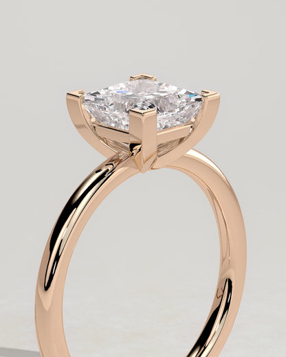 Glinda - Princess Claw Solitaire Engagement Ring - Rose Gold