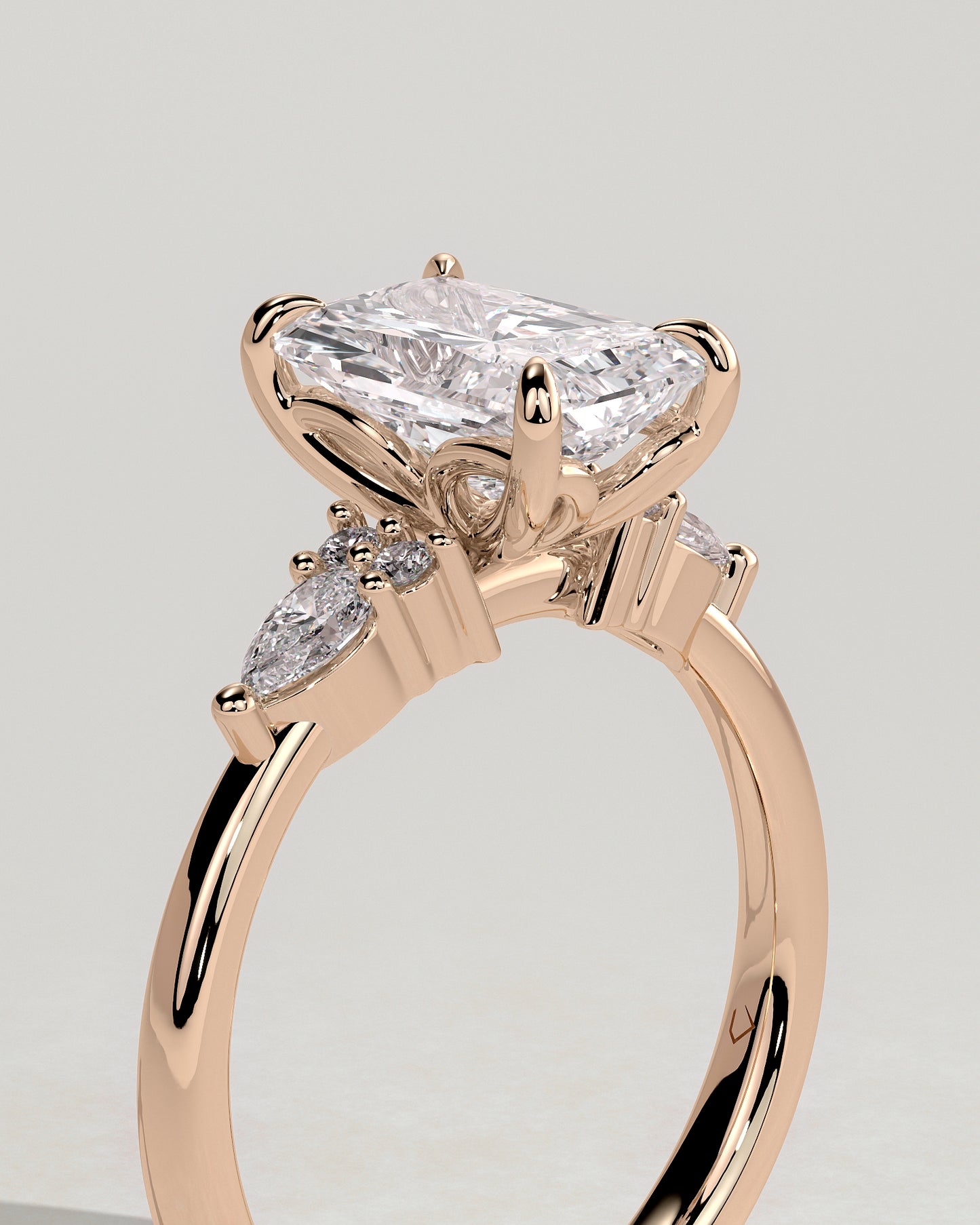 Heidi - Radiant Claw Solitaire with Pear Accents and Round Shoulder Stones Engagement Ring - Rose Gold - Rose Gold 2ct