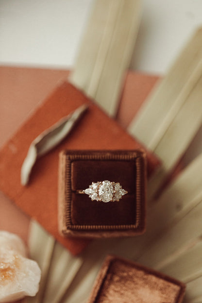 The Rita Oval Ring