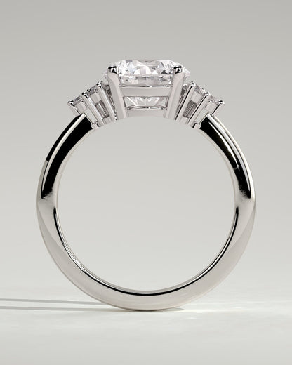 Greta - Round Claw Solitaire with Round Shoulder Stones Engagement Ring - Platinum