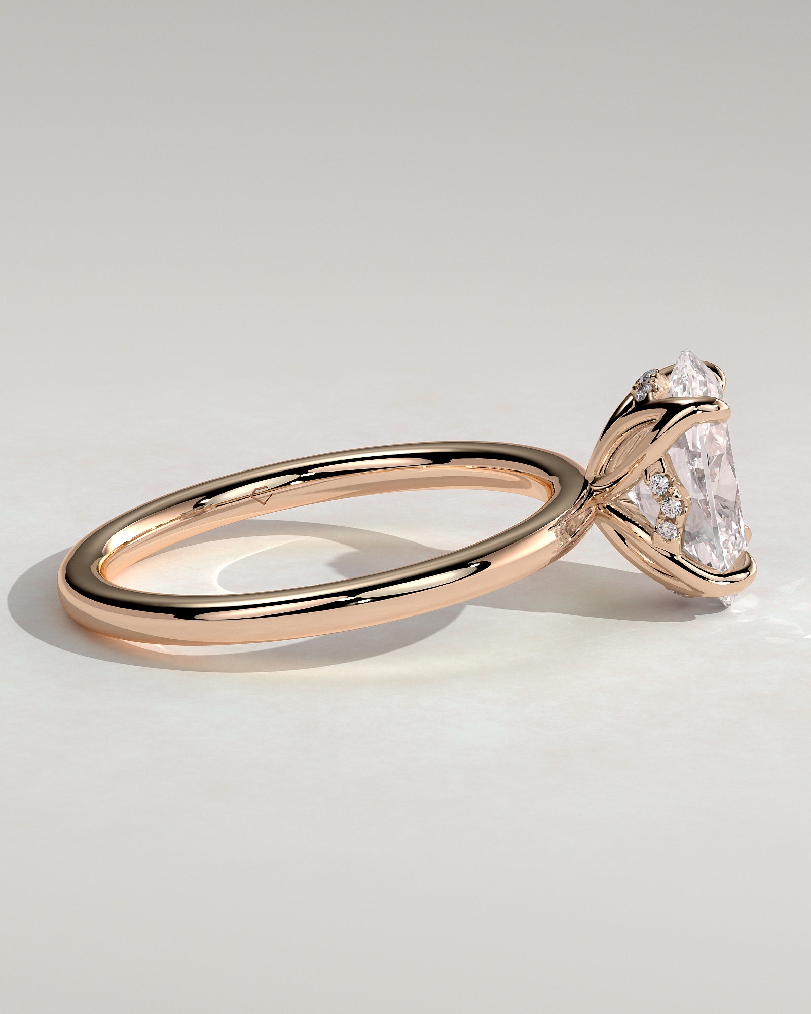 Ivy - Oval Claw Solitaire with Petal Gallery and Accented Tiara Detail Engagement Ring - Rose Gold - Rose Gold 2ct
