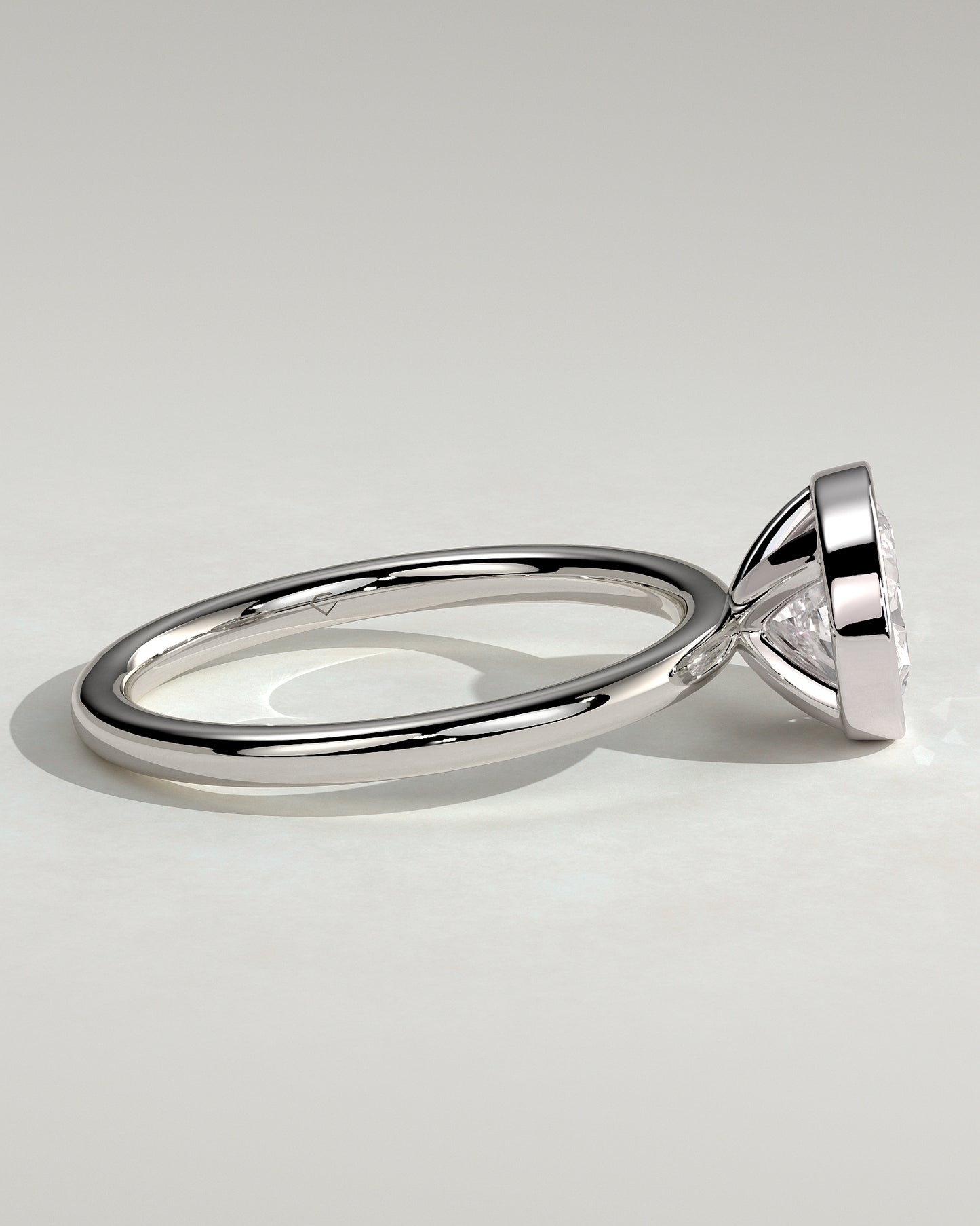 Erin - Oval East West Bezel Solitaire  Engagement Ring - Platinum - White Gold / Platinum 2ct