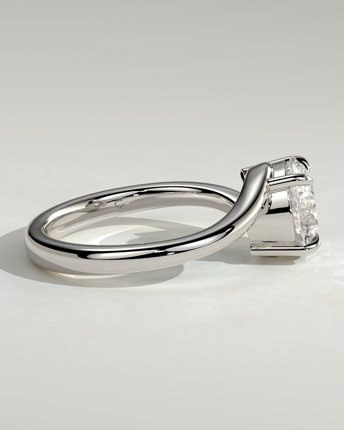 Kimia - Round Claw Solitaire with Bypass Band Engagement Ring - Platinum