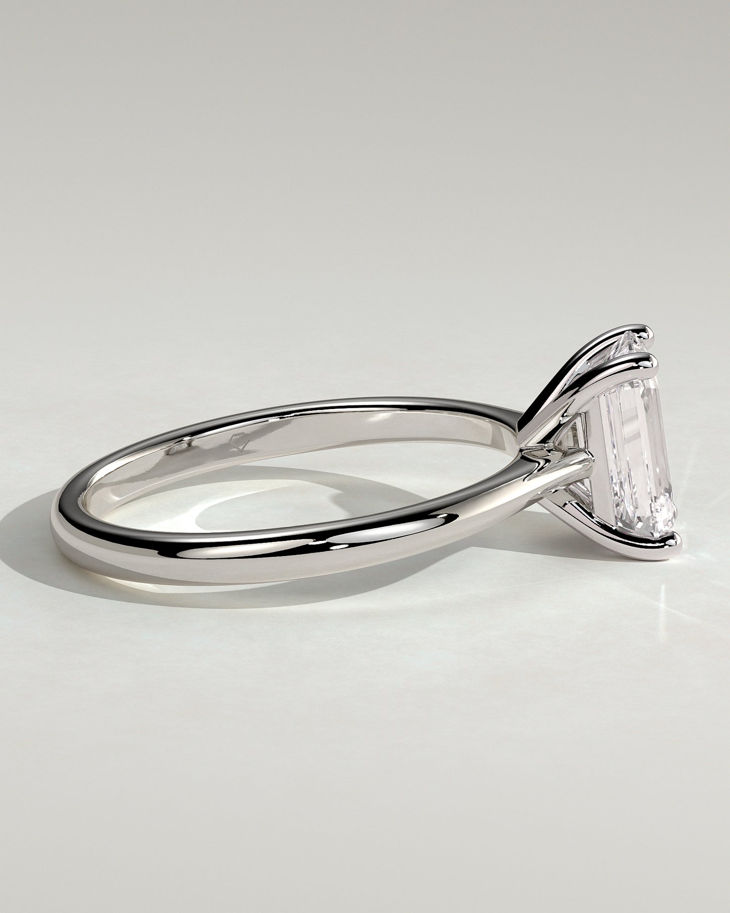 Freya - Emerald Claw Solitaire with Tapered Band and Cathedral Low Setting Engagement Ring - Platinum - White Gold / Platinum 2ct