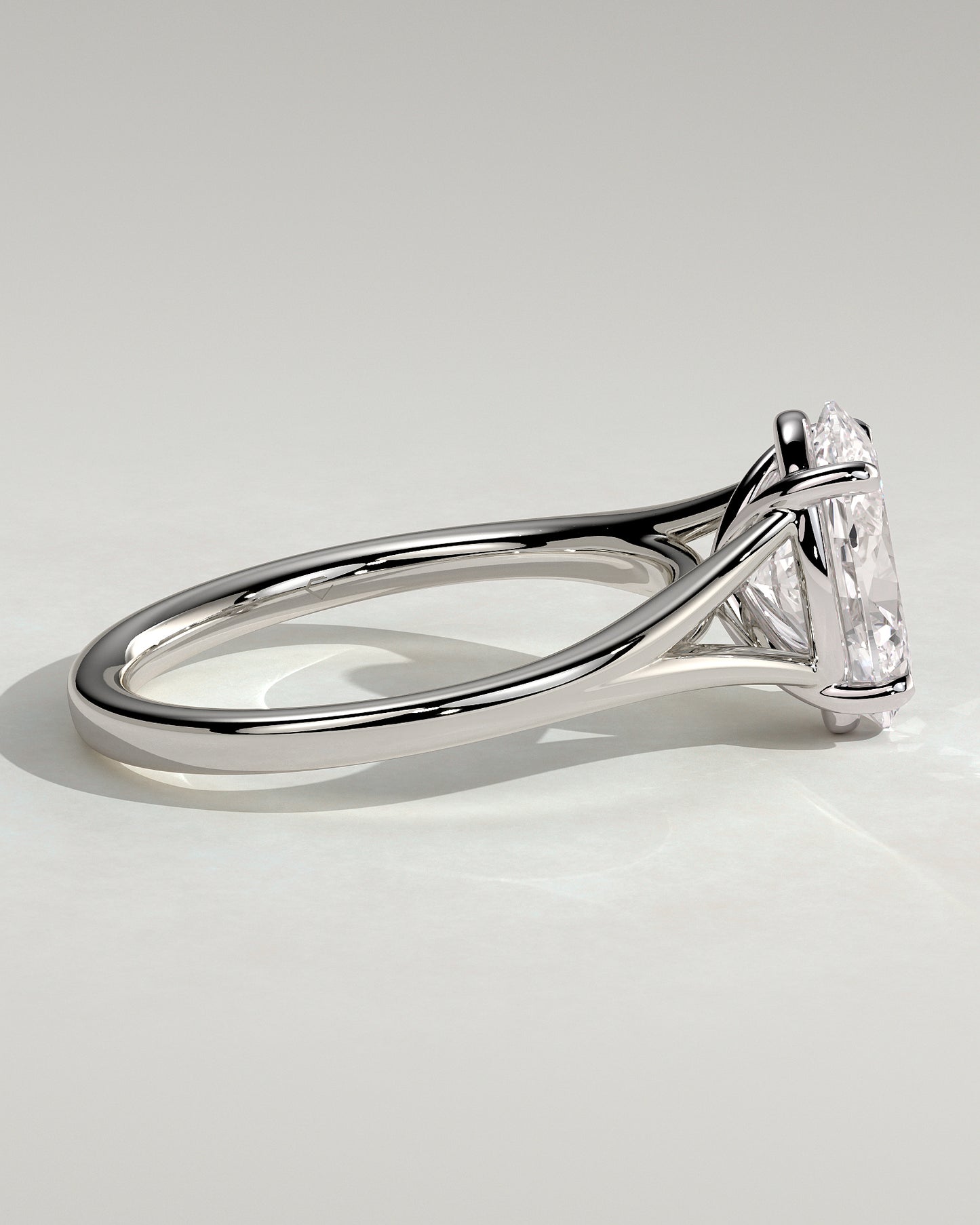 Blair - Oval Claw Solitaire with Split Shank and Cathedral High Setting Engagement Ring - Platinum - White Gold / Platinum 2ct