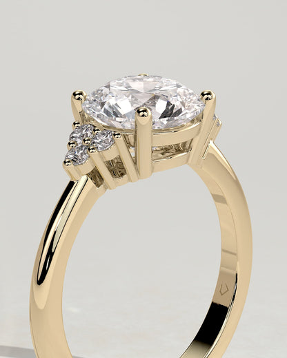 Greta - Round Claw Solitaire with Round Shoulder Stones Engagement Ring - Yellow Gold