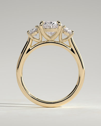 Isla - Oval Claw Trilogy with Oval Side Stones Engagement Ring - Yellow Gold
