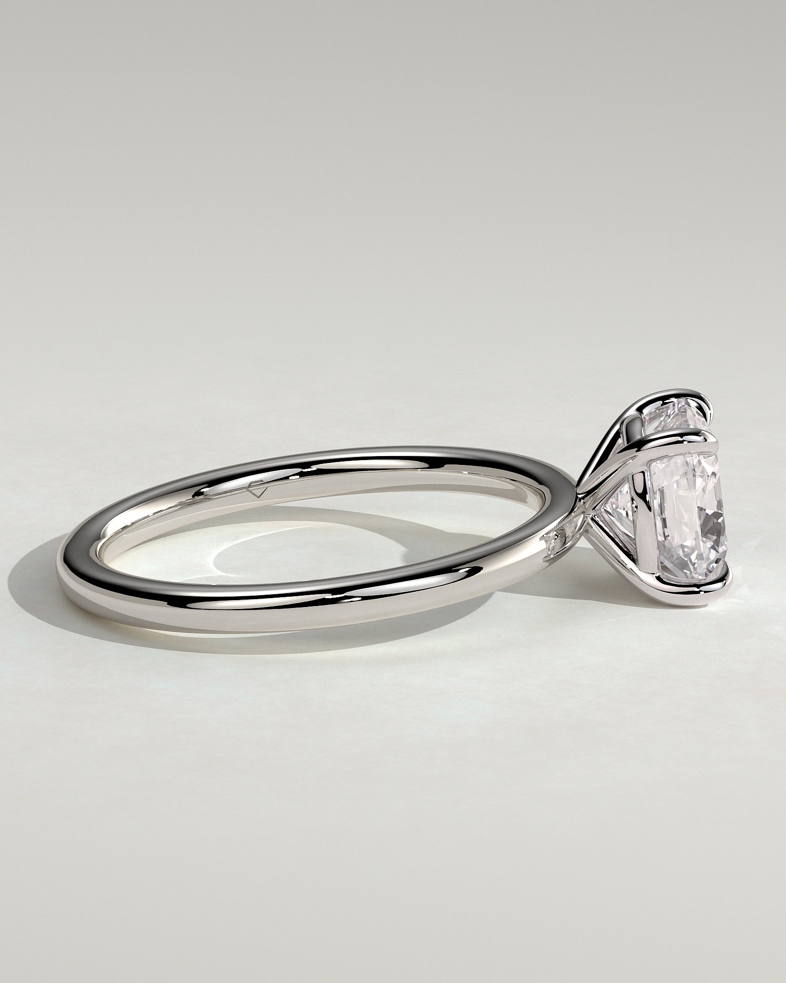 Hazel - Cushion Claw Solitaire Engagement Ring - Platinum - White Gold / Platinum 2ct