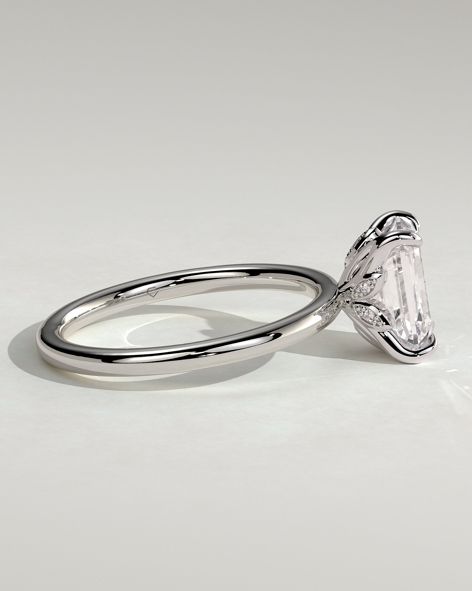 Dove - Emerald Claw Solitaire with Petal Gallery and Accent Leaf Detail Engagement Ring - Platinum - White Gold / Platinum 2ct
