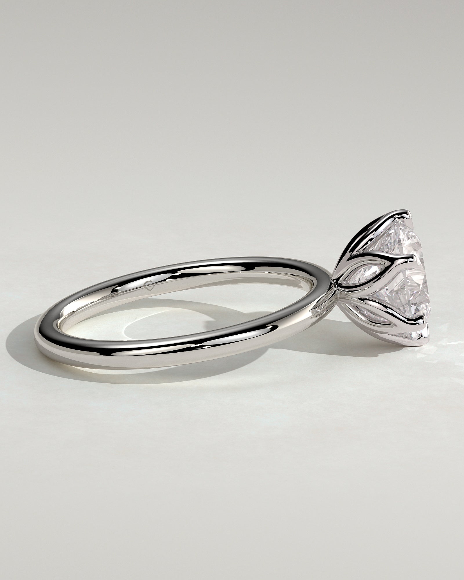 Iris - Round Claw Solitaire with Petal Gallery Engagement Ring - Platinum - White Gold / Platinum 2ct