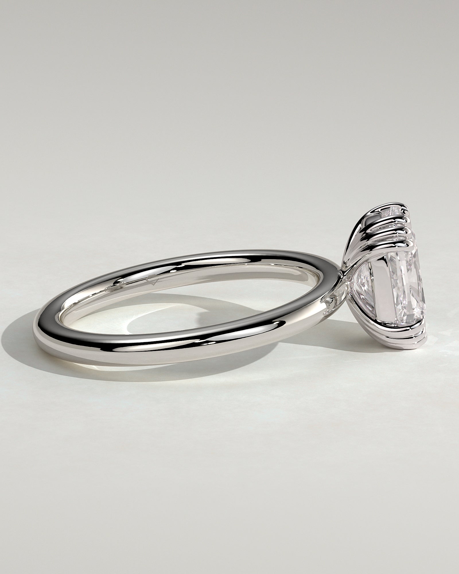 Helena - Elongated Cushion Triple Claw Solitaire Engagement Ring - Platinum - White Gold / Platinum 2ct