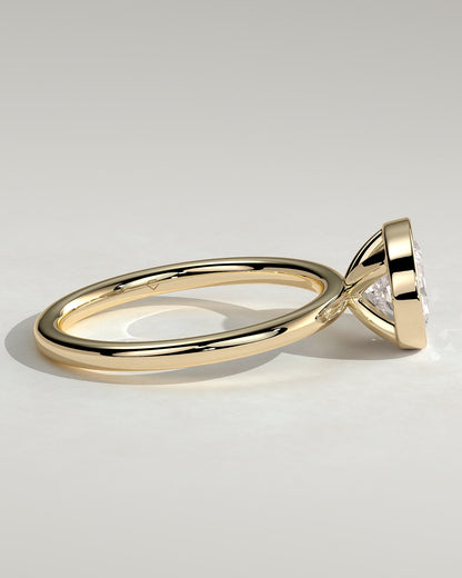 Erin - Oval East West Bezel Solitaire  Engagement Ring - Yellow Gold
