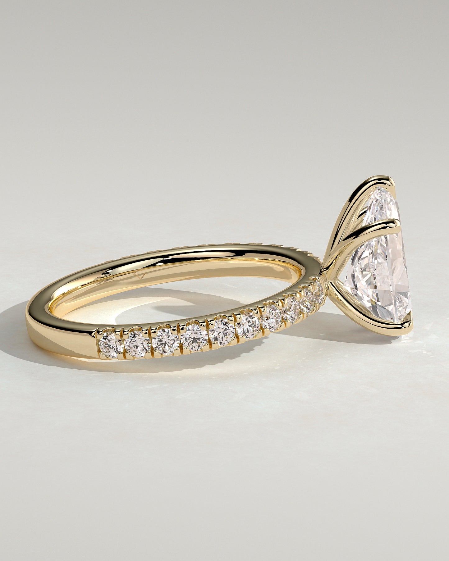 Brynlee - Pear Claw Solitaire with Pave Band Engagement Ring - Yellow Gold - Yellow Gold 2ct
