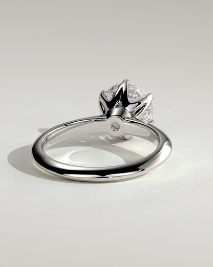 Caroline - Round Claw Solitaire with Knife Edge Band Engagement Ring - White Gold