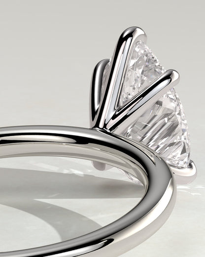 Alia - Pear Claw Solitaire Engagement Ring - Platinum - platinum - Lara Jewels
