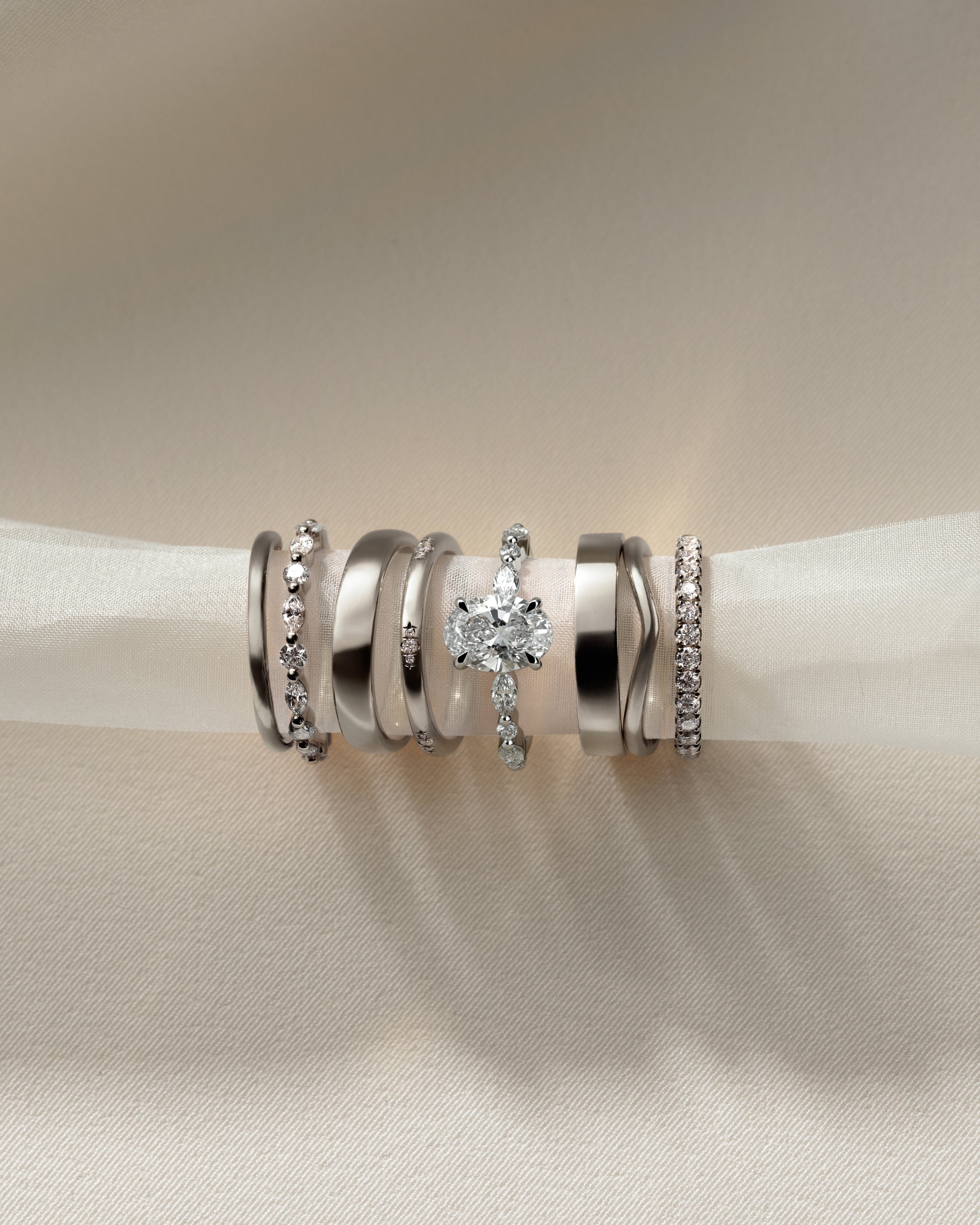 Alyssa - Oval Claw Solitaire with Marquise and Round Accent Stones Engagement Ring - Platinum - White Gold / Platinum 2ct