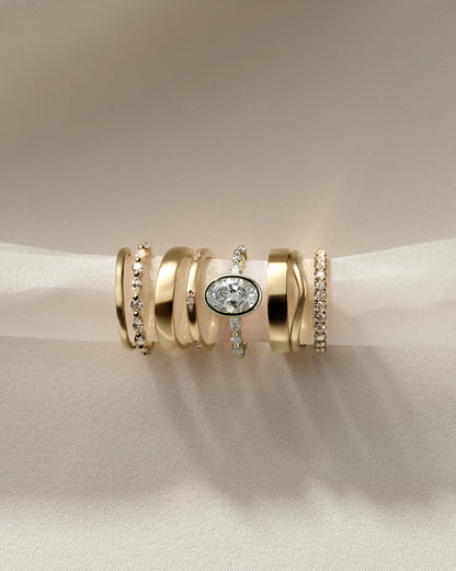 Aylin - Oval Bezel Solitaire with Marquise-Round Accent Stones Engagement Ring - Yellow Gold