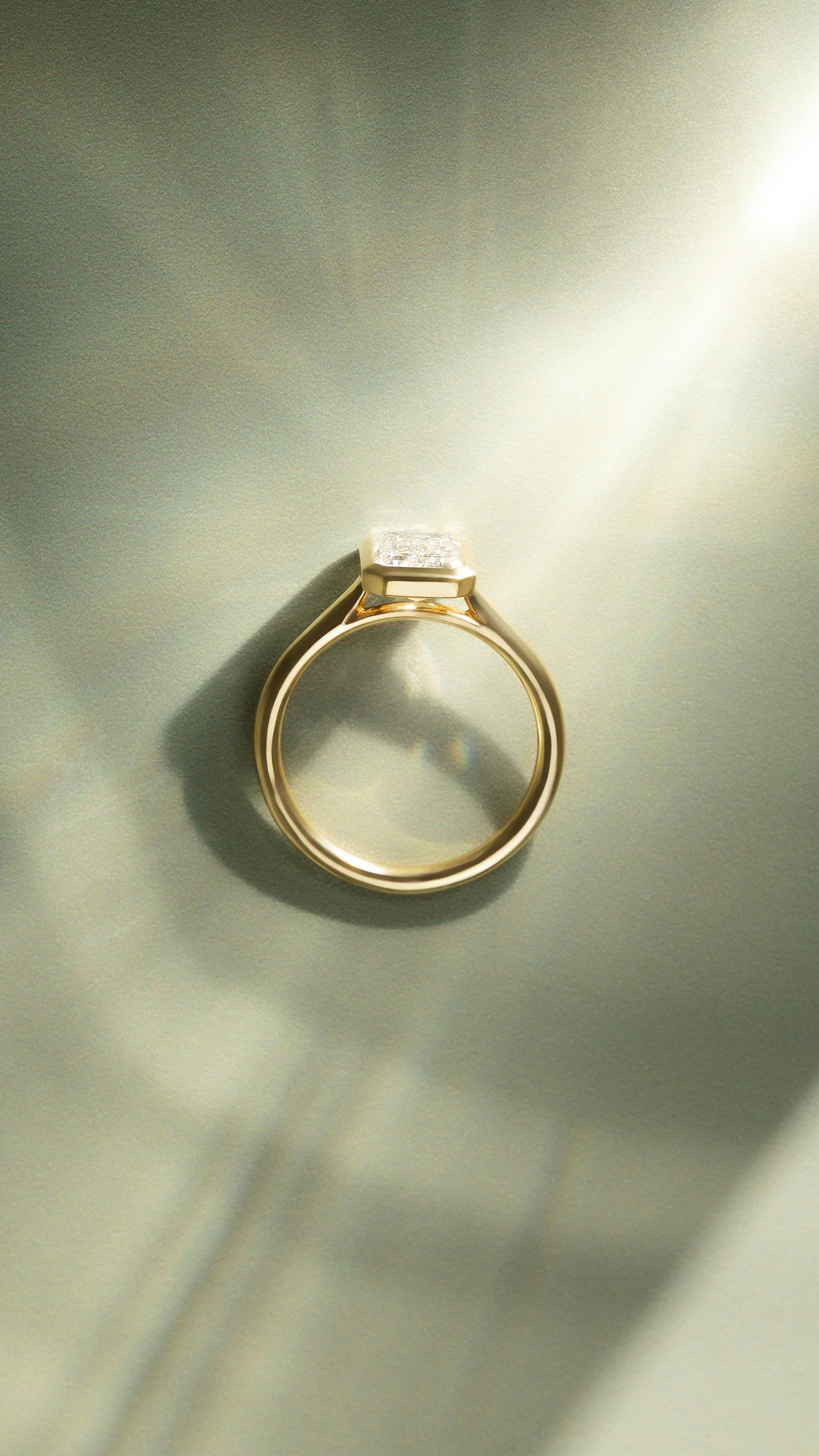 Journee - Statement Emerald Bezel Solitaire with Open Cathedral High Setting Engagement Ring - Yellow Gold