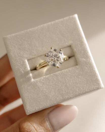 Jacqueline - Round Claw Solitaire with Solid Cathedral Low Setting Engagement Ring - Yellow Gold