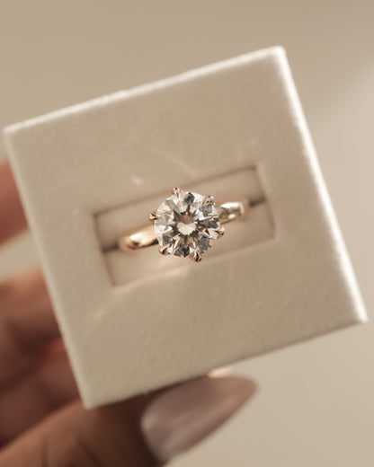 Jayden - Round Claw Solitaire with Petal Gallery and Cigar Band Engagement Ring - Yellow Gold