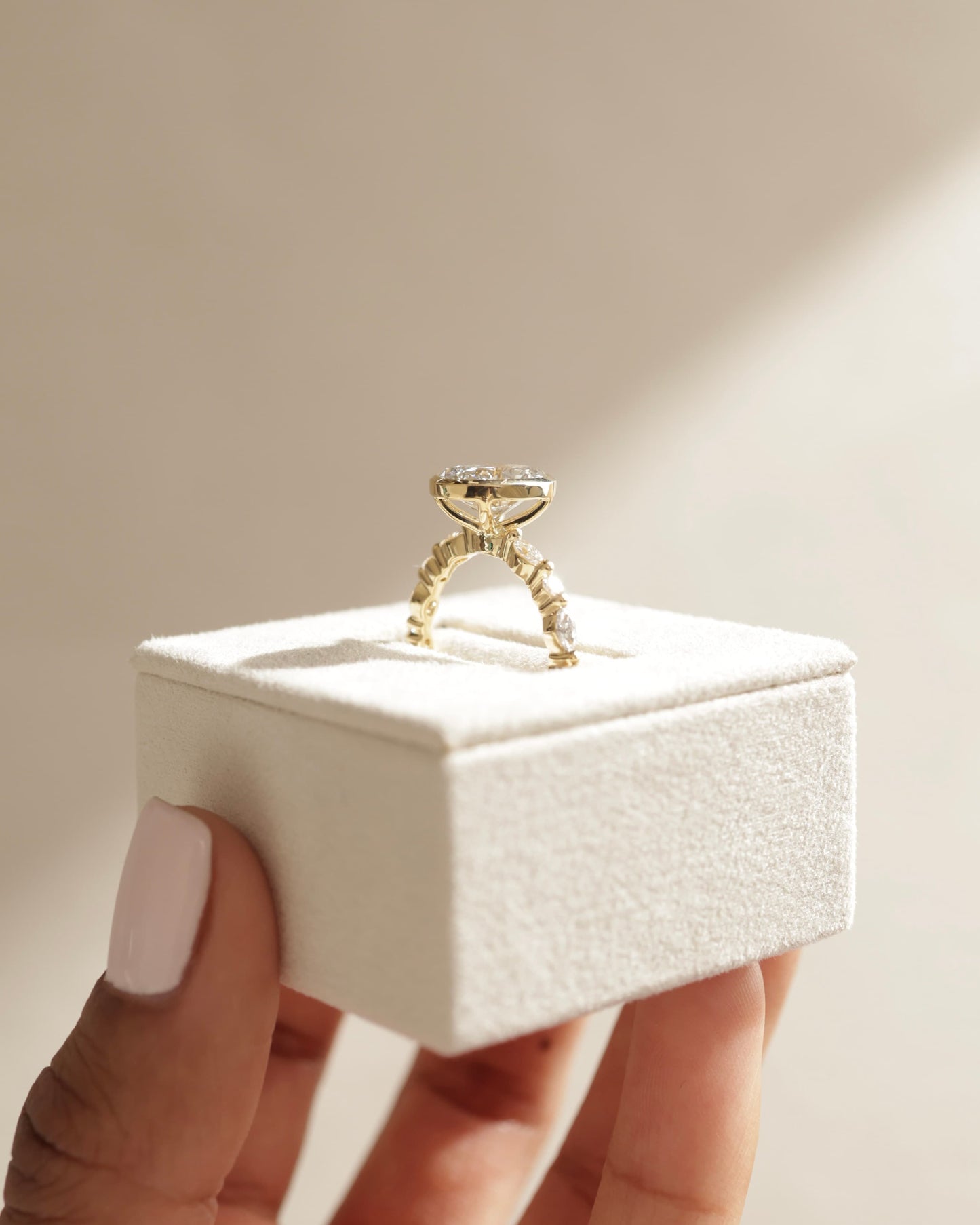 Aylin - Oval Bezel Solitaire with Marquise-Round Accent Stones Engagement Ring - Yellow Gold