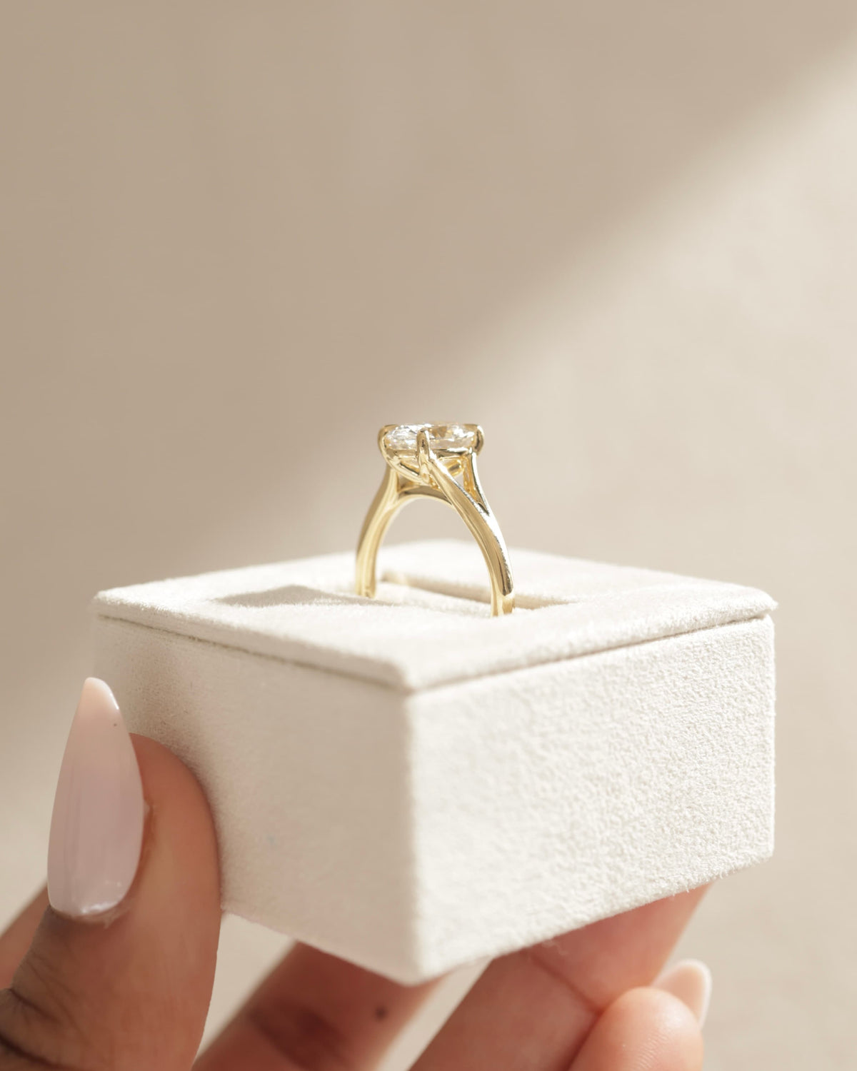 Blair - Oval Claw Solitaire with Split Shank and Cathedral High Setting Engagement Ring - Yellow Gold