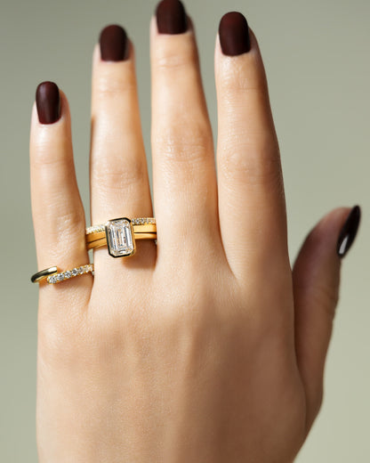 Journee - Statement Emerald Bezel Solitaire with Open Cathedral High Setting Engagement Ring - Yellow Gold