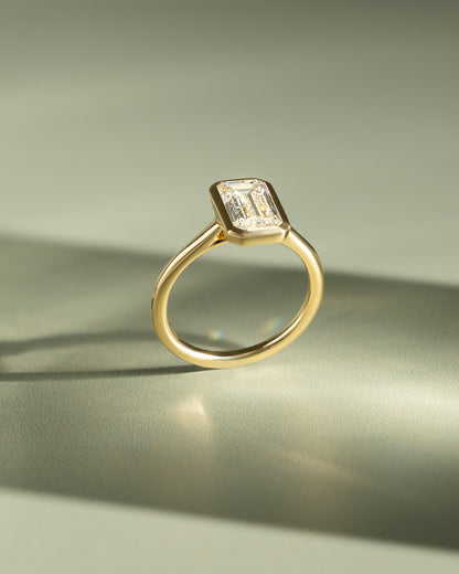 Journee - Statement Emerald Bezel Solitaire with Open Cathedral High Setting Engagement Ring - Rose Gold