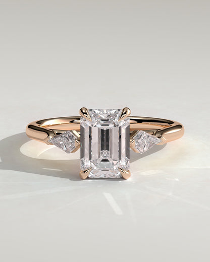 Elphie - Emerald Claw Trilogy with Kite Side Stones Engagement Ring - Rose Gold