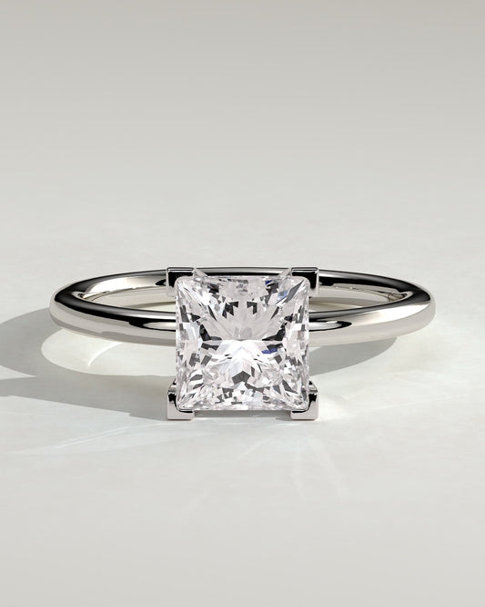 Glinda - Princess Claw Solitaire Engagement Ring - White Gold