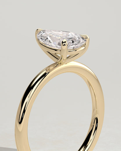 Amy - Pear Claw Solitaire Engagement Ring - Yellow Gold