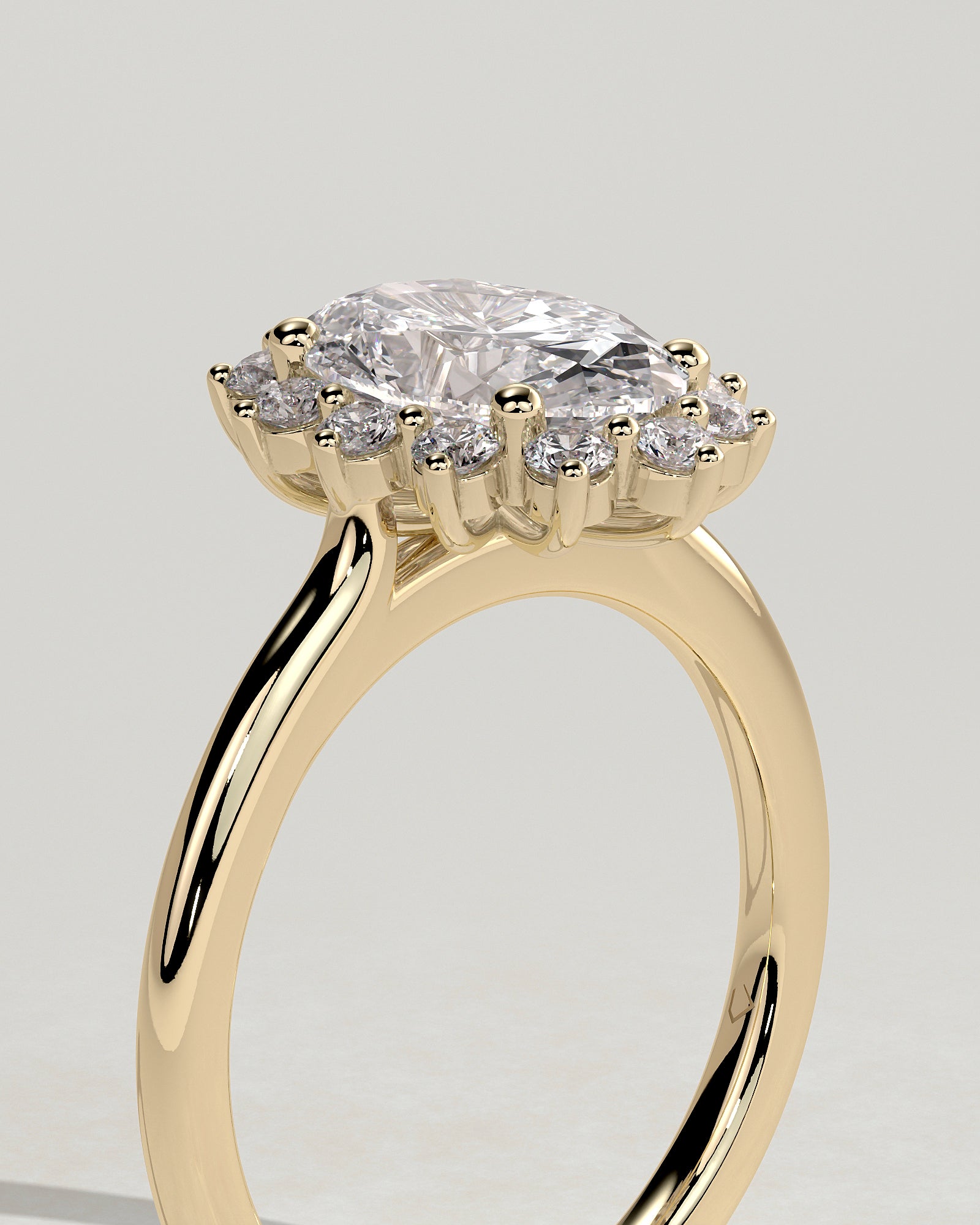 Arielle - Oval Claw Solitaire with Sunburst Halo and Cathedral High Setting Engagement Ring - Yellow Gold - Yellow Gold 2ct