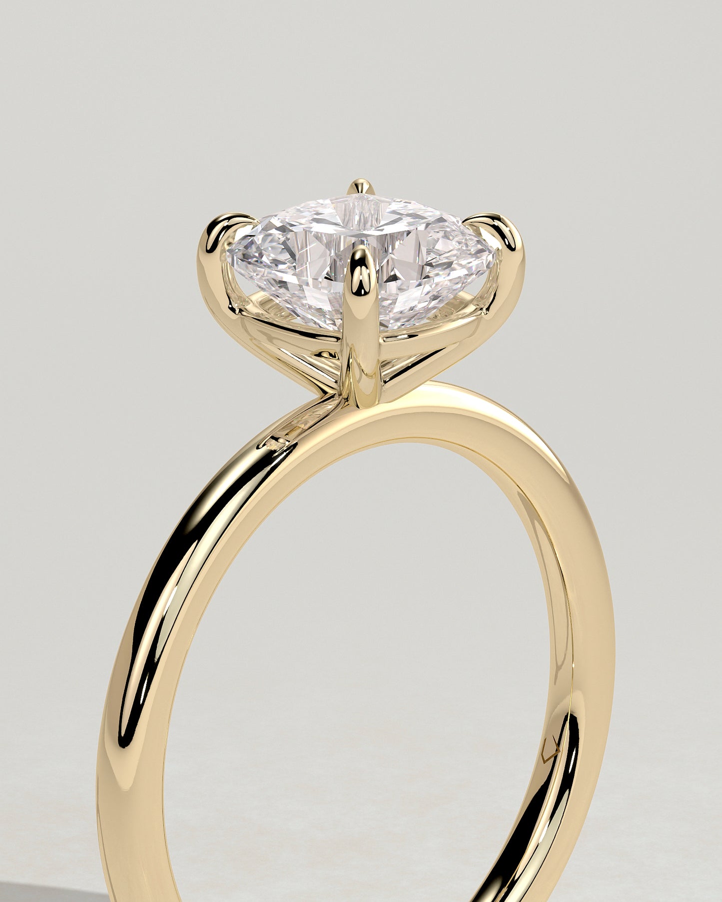 Hazel - Cushion Claw Solitaire Engagement Ring - Yellow Gold - Yellow Gold 2ct