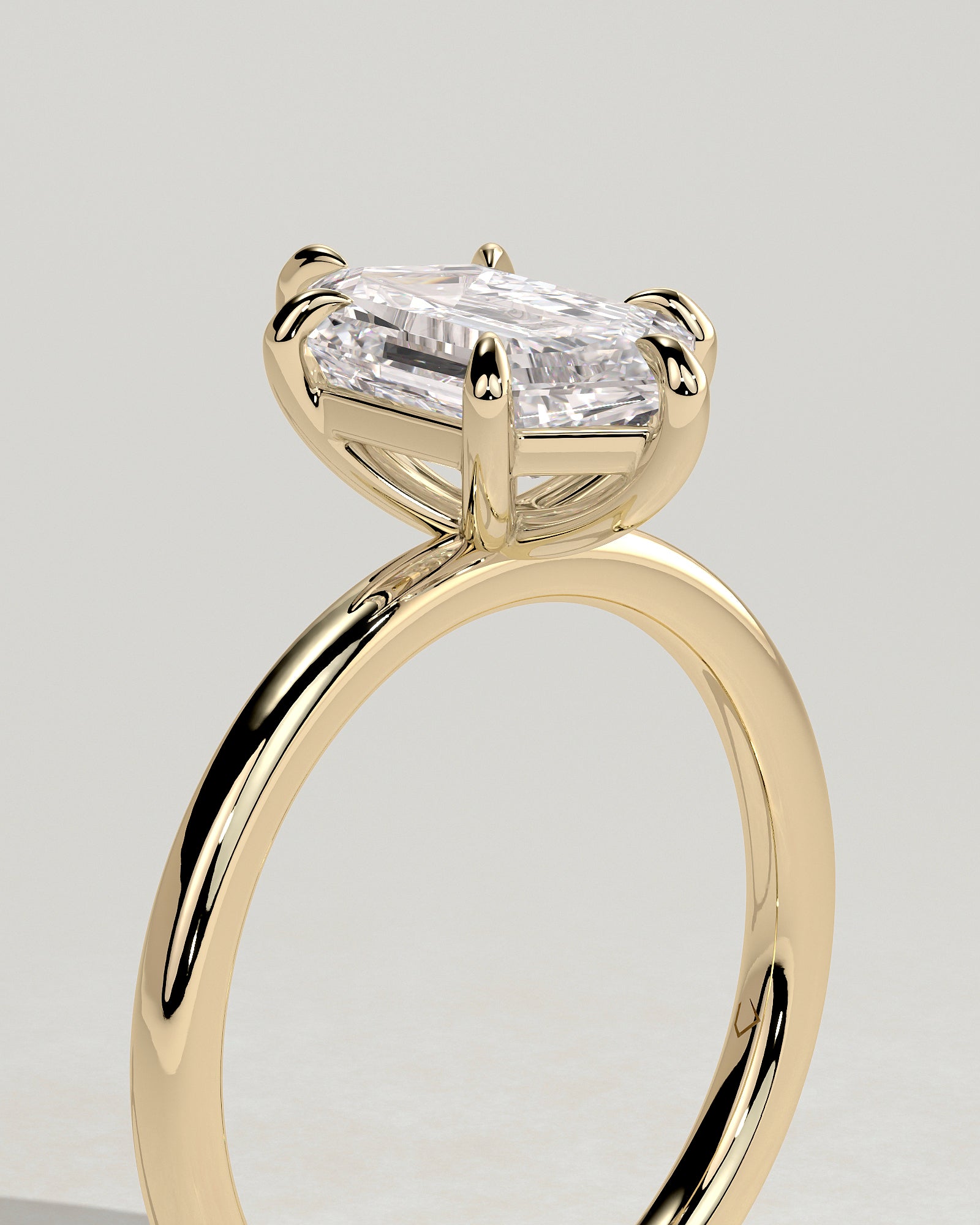 Cynthia - Classic Elongated Hexagon Claw Solitaire Engagement Ring - Yellow Gold - Yellow Gold 2ct