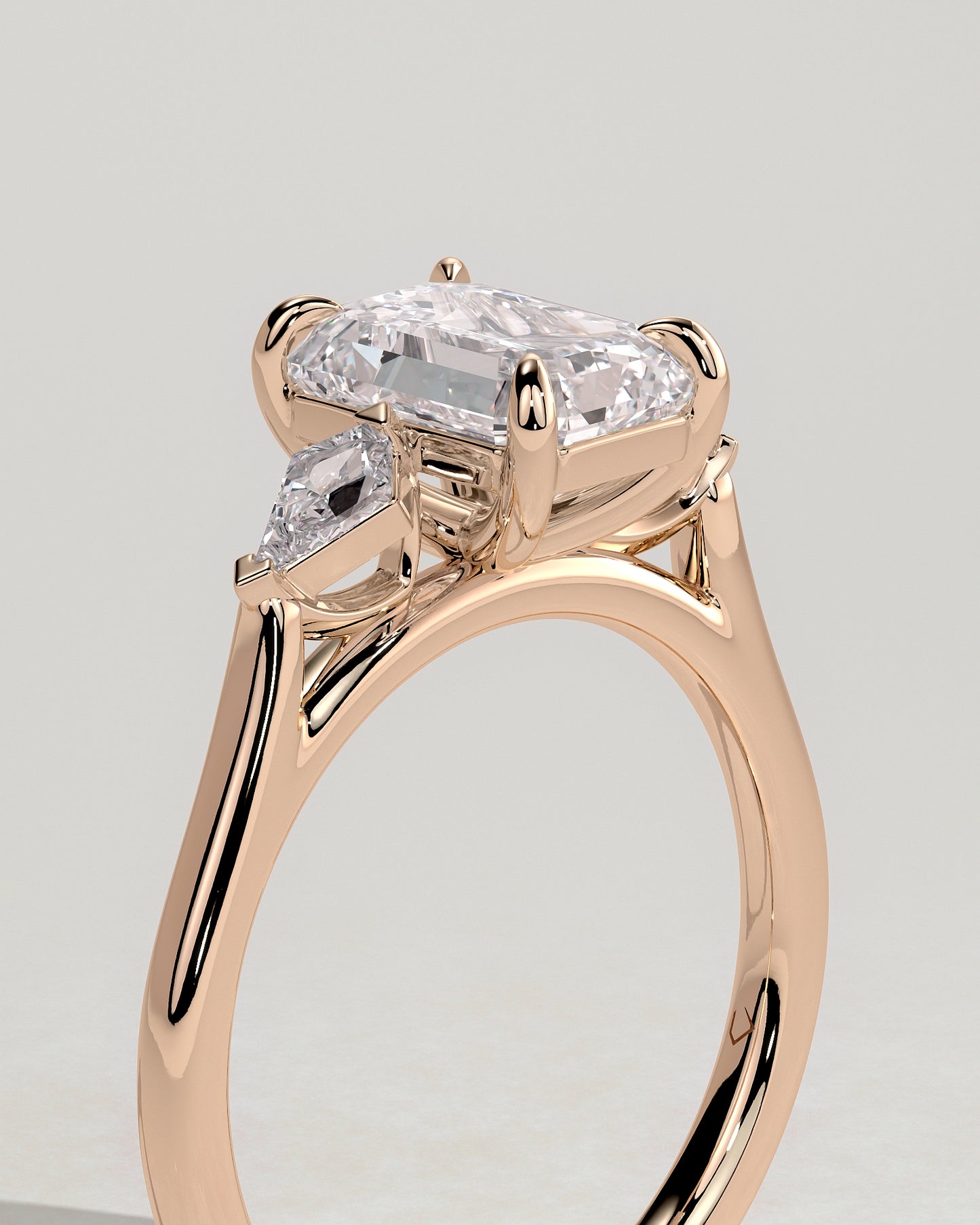 Elphie - Emerald Claw Trilogy with Kite Side Stones Engagement Ring - Rose Gold - Rose Gold 2ct